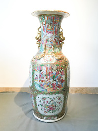 A pair of large Chinese Canton famille rose vases, 19th C.