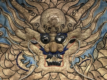 A Chinese gold-thread embroidered silk dragon wall tapestry, 19th C.