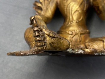 Deux mod&egrave;les de Tara en bronze dor&eacute;, Tibet ou Mongolie, 17/18&egrave;me