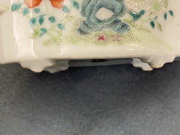 Five various Chinese jardini&egrave;res and four plates, 19/20th C.