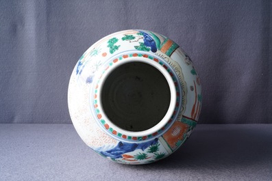 A Chinese wucai vase with wooden cover, Transitional period