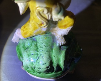 Three Chinese verte biscuit groups of Liu Hai on the toad, Kangxi