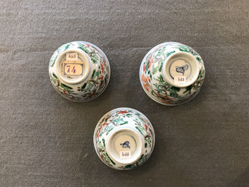Neuf tasses et soucoupes en porcelaine de Chine famille verte, Kangxi