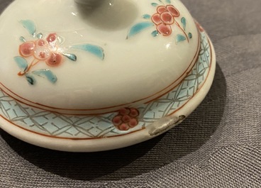 A Chinese famille rose 18-piece tea service, Yongzheng