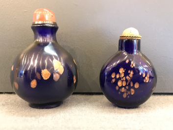 Two Chinese sapphire-blue aventurine-glass snuff bottles, 18/19th C.