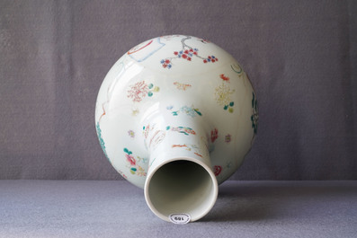 A Chinese famille rose vase with figurative medallions, Qianlong mark, 19th C.