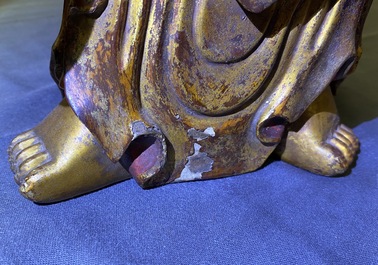 Deux grandes figures de Guanyin en bois dor&eacute; et laqu&eacute;, Chine, 18/19&egrave;me