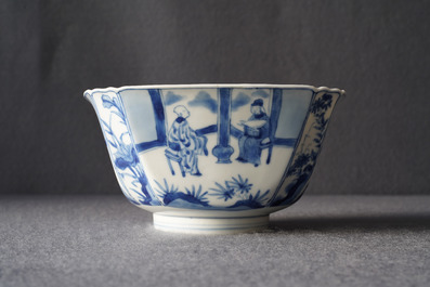 Een Chinese blauw-witte vierkante kom, Chenghua merk, Kangxi