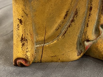 Deux grandes figures de Guanyin en bois dor&eacute; et laqu&eacute;, Chine, 18/19&egrave;me