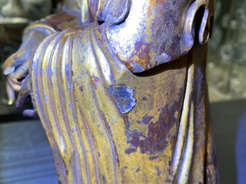 Deux grandes figures de Guanyin en bois dor&eacute; et laqu&eacute;, Chine, 18/19&egrave;me