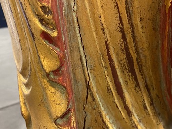 Deux grandes figures de Guanyin en bois dor&eacute; et laqu&eacute;, Chine, 18/19&egrave;me