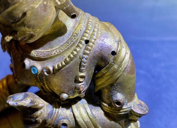 Une figure de Tara en bronze dor&eacute; incrust&eacute; de corail et turquoise, Sino-Tibet, 18&egrave;me