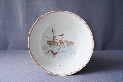 A rare Chinese verte-Imari bowl with a wrecked threemaster, Qianlong