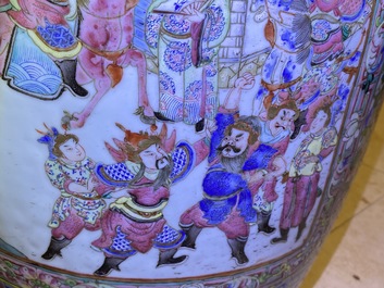 A large Chinese famille rose 'court scene' vase, 19th C.