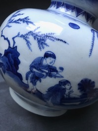 A Chinese blue and white double gourd vase, Transitional period