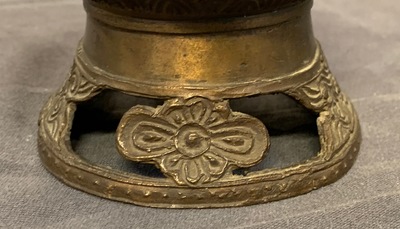 Une verseuse en bronze pour le march&eacute; islamique, Chine, 17/18&egrave;me