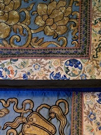 A Chinese gold-thread embroidered silk dragon wall tapestry, 19th C.