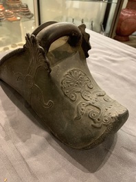 Five pairs of Chinese and Japanese stirrups, 18/19th C.