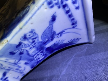 Five Chinese blue and white vases, Kangxi