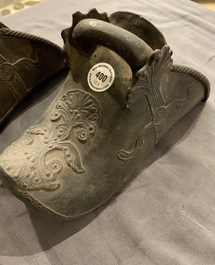 Five pairs of Chinese and Japanese stirrups, 18/19th C.