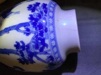 Five Chinese blue and white vases, Kangxi