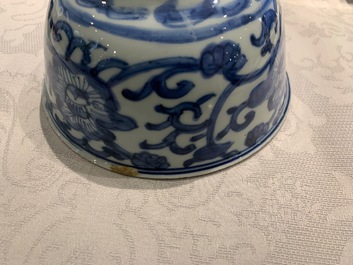 Six Chinese blue and white bowls, Kangxi