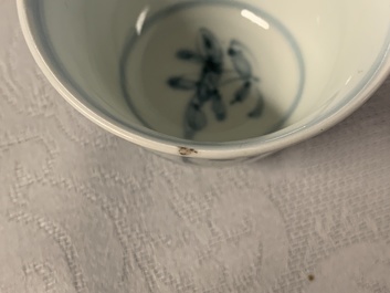 Une collection en porcelaine de Chine et Japon en bleu et blanc, Ming et apr&egrave;s