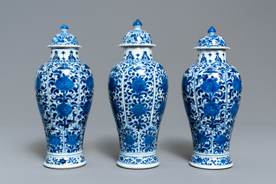 A Chinese blue and white five-piece garniture with floral design, Kangxi