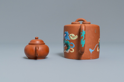 Quatre th&eacute;i&egrave;res couvertes en gr&egrave;s de Yixing, Chine, 18/19&egrave;me
