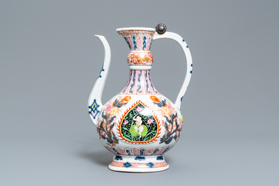 A rose-Imari 'aftaba' ewer for the Islamic market, Samson, Parijs, 19th C.