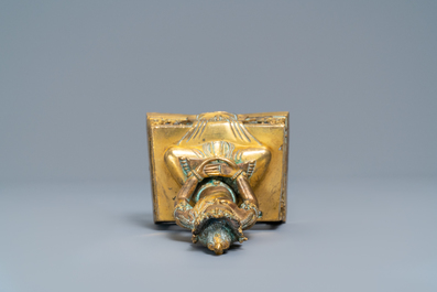 Une figure du Bouddha Amitayus en bronze dor&eacute;, Sino-Tibet, Qianlong