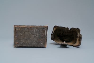 Een Chinese bronzen figuur van Wenchang Wang met inscriptie, Ming