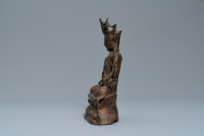Une figure de Bouddha en bronze, Chine, 18&egrave;me