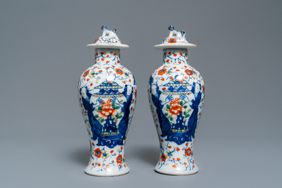 Six pi&egrave;ces en porcelaine de Chine, 19/20&egrave;me
