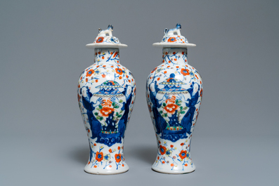 Six pi&egrave;ces en porcelaine de Chine, 19/20&egrave;me