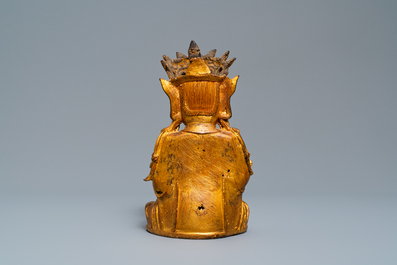Une figure de Bouddha en bronze dor&eacute;, Sino-Tibet, Ming