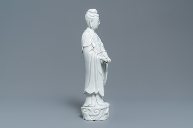 A Chinese Dehua blanc de Chine model of a standing Guanyin, 19th C.