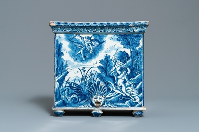 Een blauw-witte Delftse mythologische wandfontein met Perseus en Andromeda, 17/18e eeuw