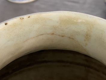 A Chinese blue and white 'lotus scroll' vase, 19/20th C.