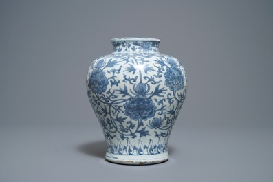 A Chinese blue and white 'lotus scroll' vase, 19/20th C.