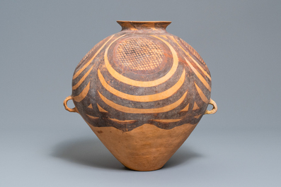 Un vase en poterie, Chine, p&eacute;riode Banshan, culture Majiayao, 2600 &agrave; 2300 av. J.-C.