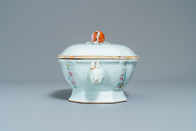 A Chinese famille rose Belgian market 'De Calenberg - De Pascale' armorial tureen, Qianlong, ca. 1755