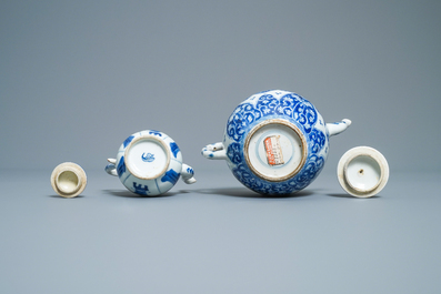 A Chinese blue and white teapot and a jug, Kangxi