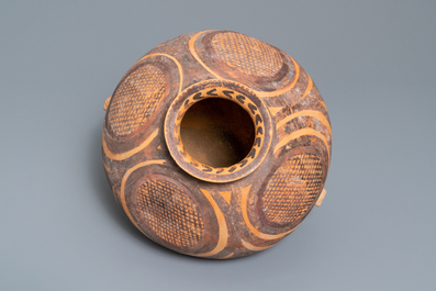 Un vase en poterie, Chine, p&eacute;riode Banshan, culture Majiayao, 2600 &agrave; 2300 av. J.-C.