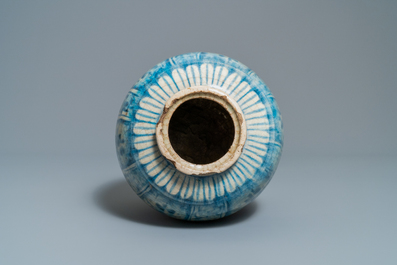 A Persian blue and white vase, a bowl and a dish, Syria and/or Iran, 18/19th C.