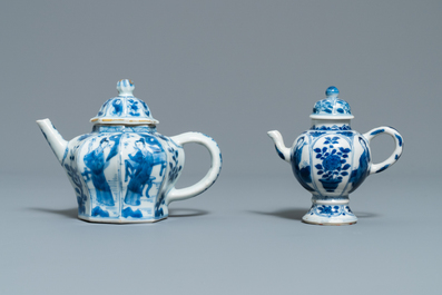 Five Chinese blue and white 'Long Eliza' teapots, Kangxi