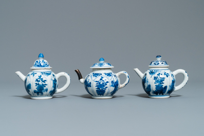 Five Chinese blue and white 'Long Eliza' teapots, Kangxi