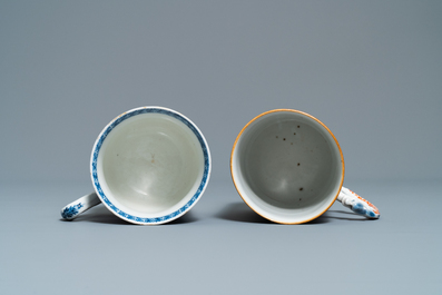 Twee Chinese famille rose pullen met mandarijns decor, Qianlong