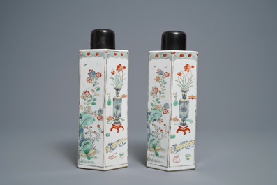 A pair of Chinese hexagonal famille verte tea caddies, Kangxi