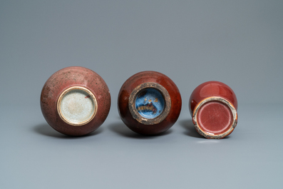 Three Chinese langyao and red flamb&eacute;-glazed vases, 19/20th C.
